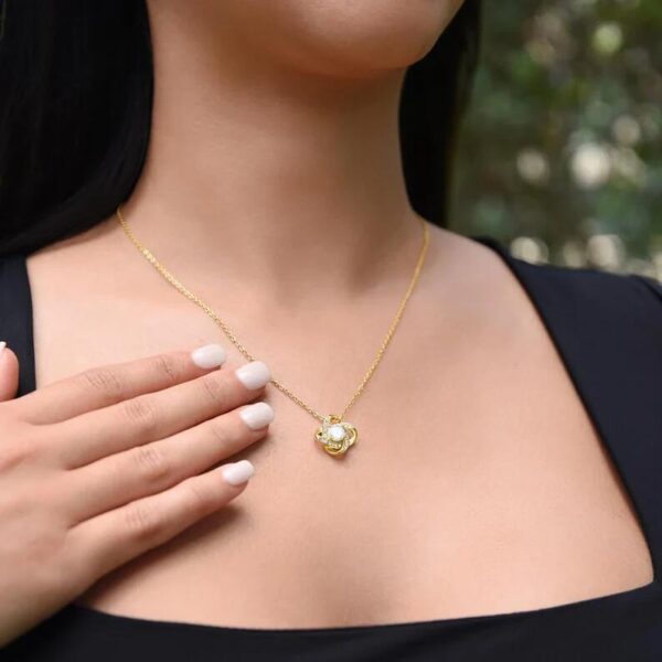 New Eternal Heart Clover Necklace Pendant Cross-border Mother's Day Valentine's Day Pendant Clavicle Chain - Image 2